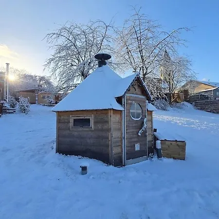 Tiny House Chez Lili 木屋 Fremifontaine