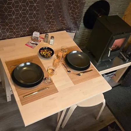 בקתה Tiny House Chez Lili Fremifontaine