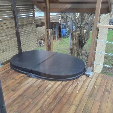 Tiny House Chez Lili 木屋