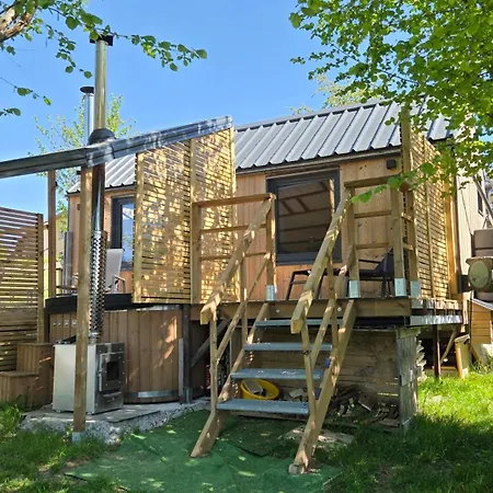 木屋 Tiny House Chez Lili Fremifontaine
