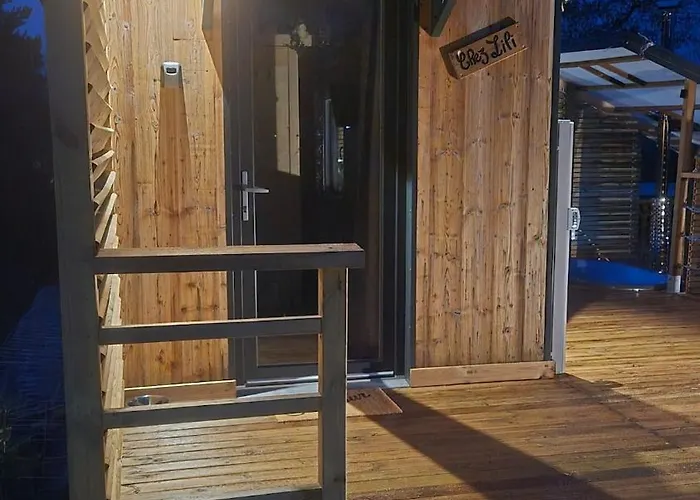 Tiny House Chez Lili בקתה