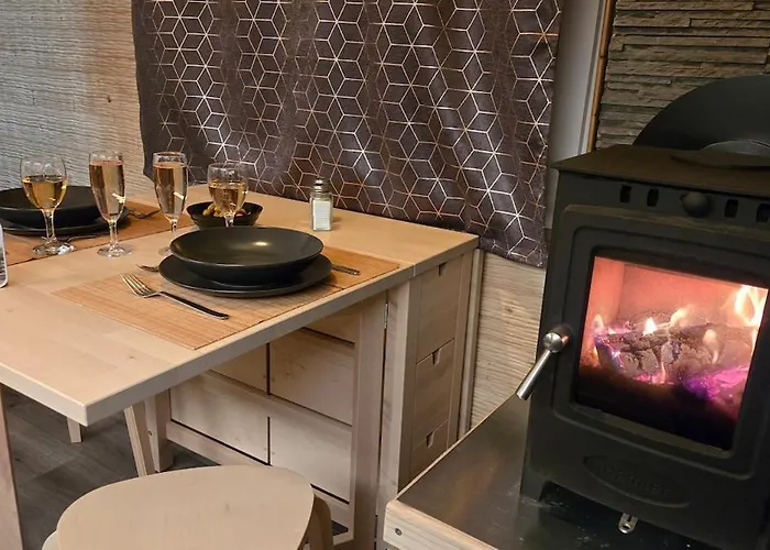 Tiny House Chez Lili בקתה