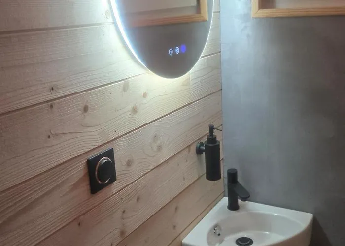 בקתה Tiny House Chez Lili Fremifontaine